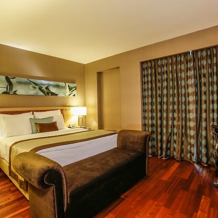 Dedeman Bostanci Istanbul Hotel & Convention Center Extérieur photo A bedroom at the hotel