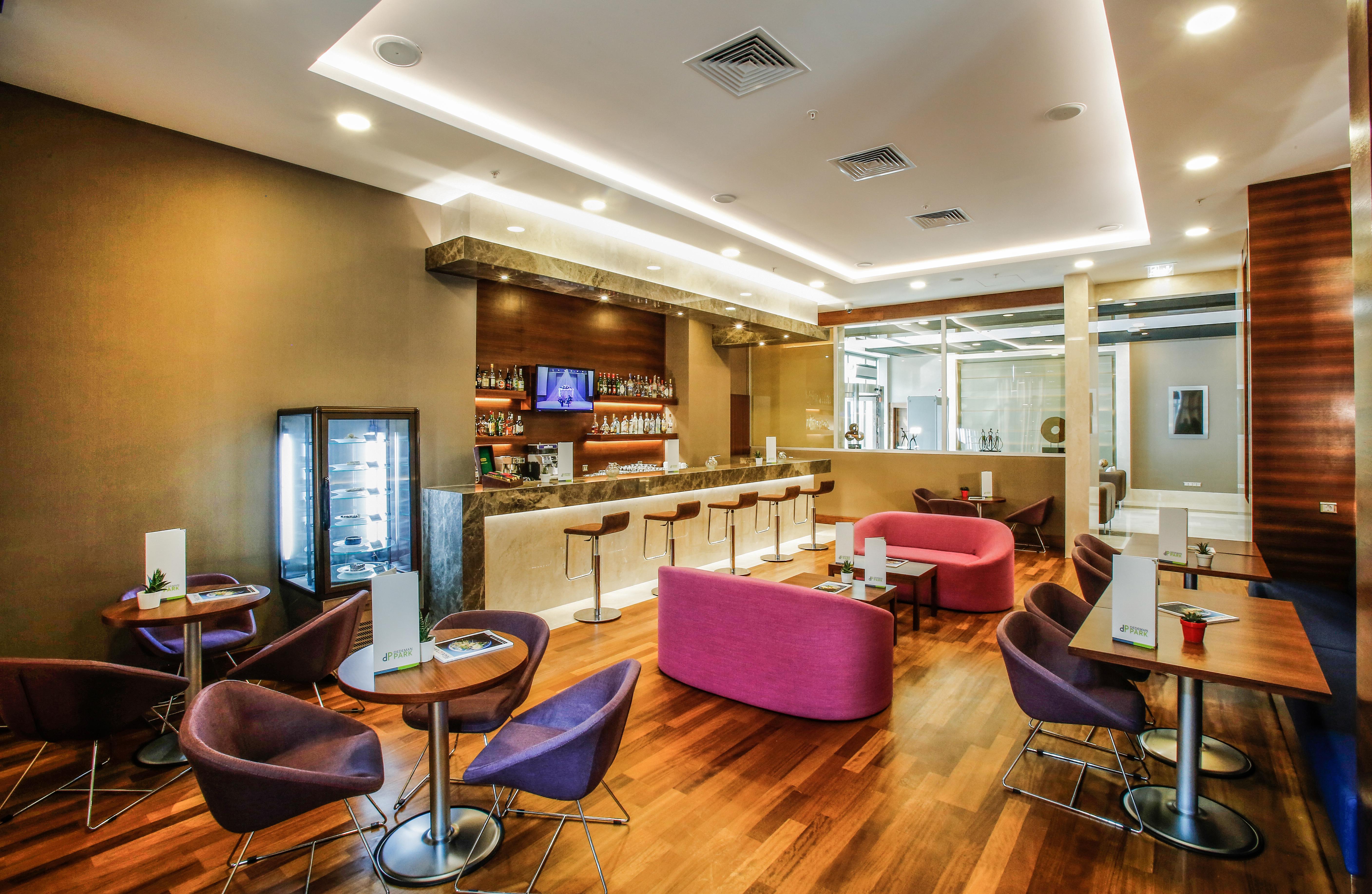 Dedeman Bostanci Istanbul Hotel & Convention Center Extérieur photo The lounge at the airport